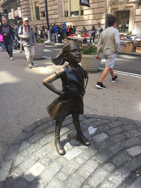 Fearless Girl sculpture