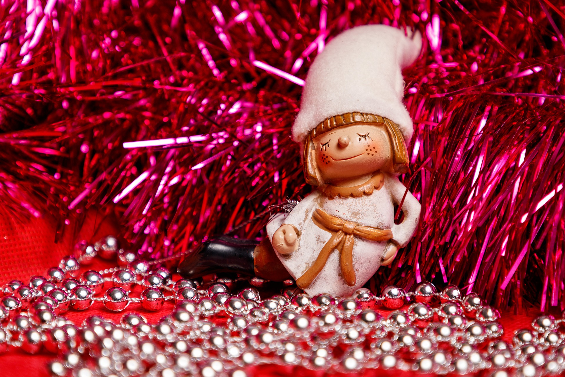 Tinsel Christmas Themed Bar Opens This Friday in Center City